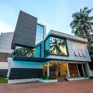Hotel Oaks Residency